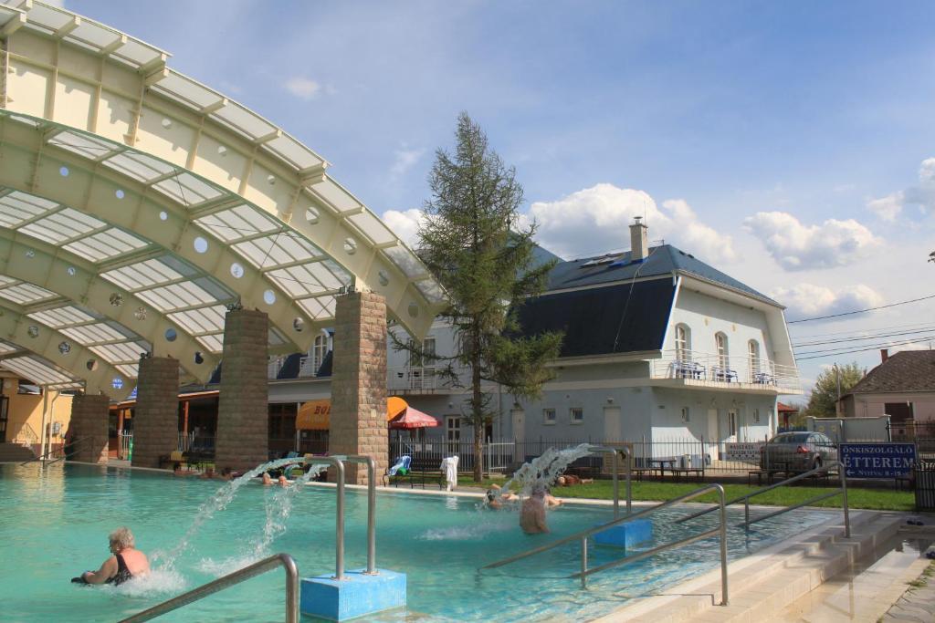 Bogács Strand Hotel מראה חיצוני תמונה